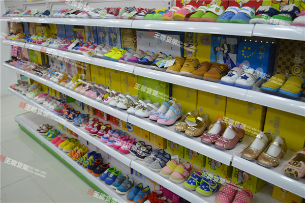 母婴店货架