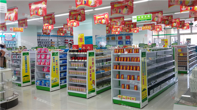 便利店货架