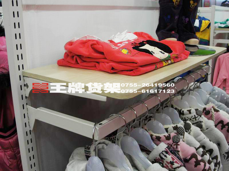 母婴店货架