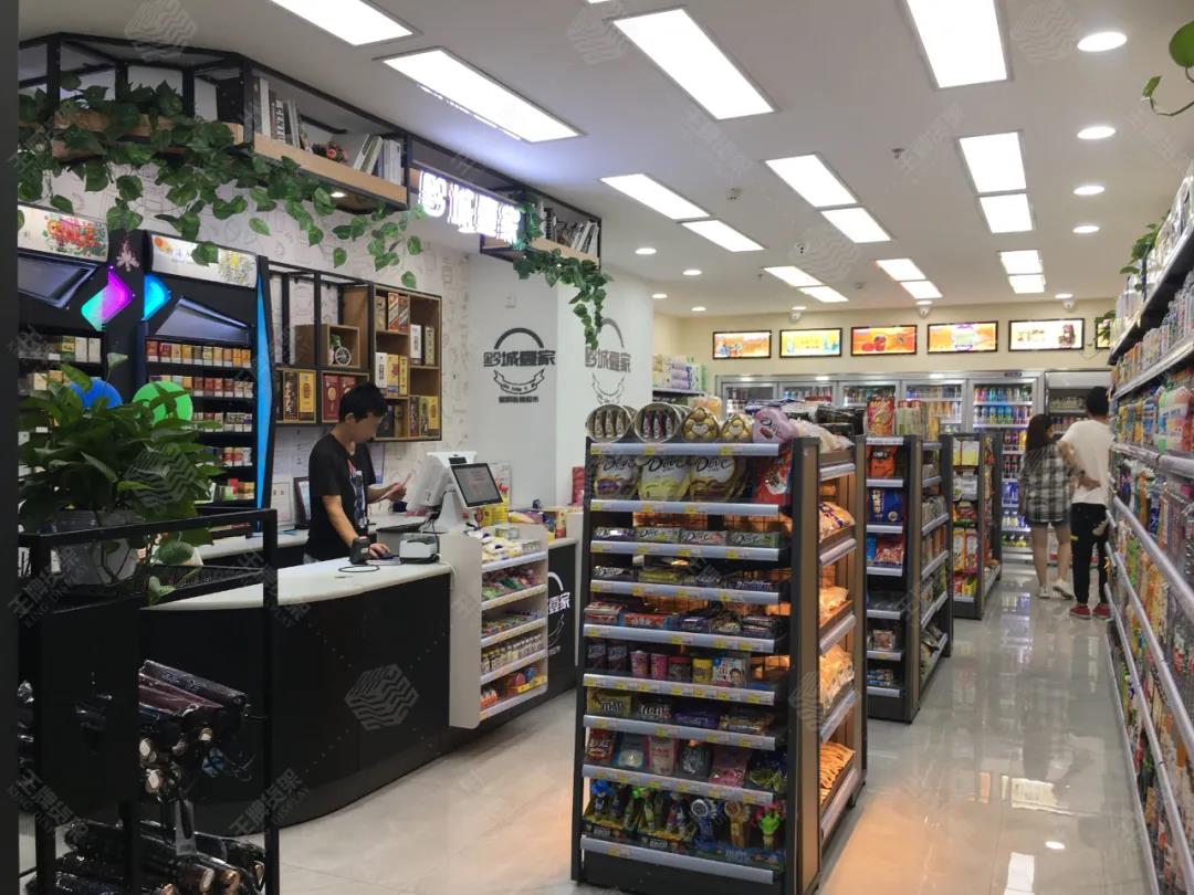 带你领略便利店的春夏秋冬